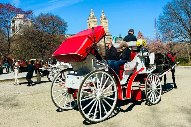 45 min Long VIP Central park carriage ride - Strawberry Fields and Tavern on the Green: Two Stops That Change the Mood