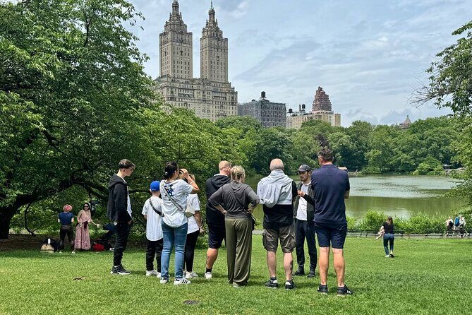 Best of Central Park Tours by Pedicab - Stories & Photos - Bridges and park ponds: Gapstow, The Lake, and Conservatory Water