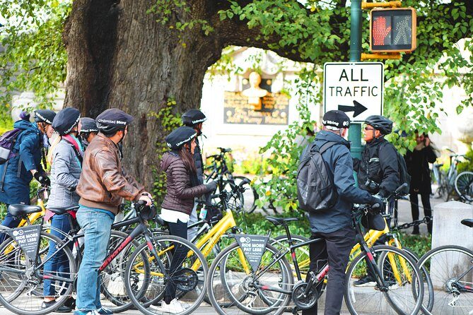 Central Park Bike Tour in Dutch or German - Stop by Stop: From Belvedere Castle Views to Strawberry Fields