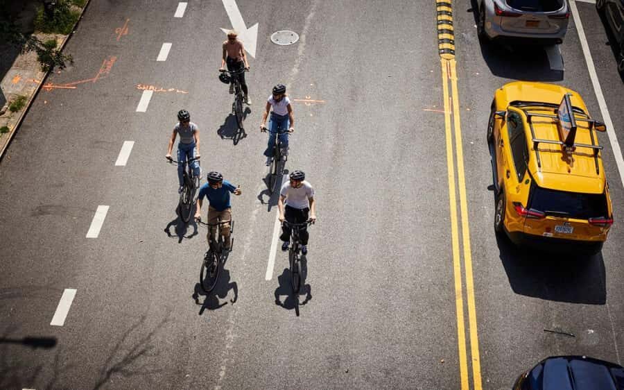 Central Park Bike Tour with Authentic Dutch Bikes or Ebikes! - Classic bike or ebike: picking the right effort level