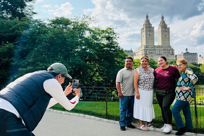 Central Park Guided Tour - Bethesda Fountain and the lake: the photo stop that sets the tone