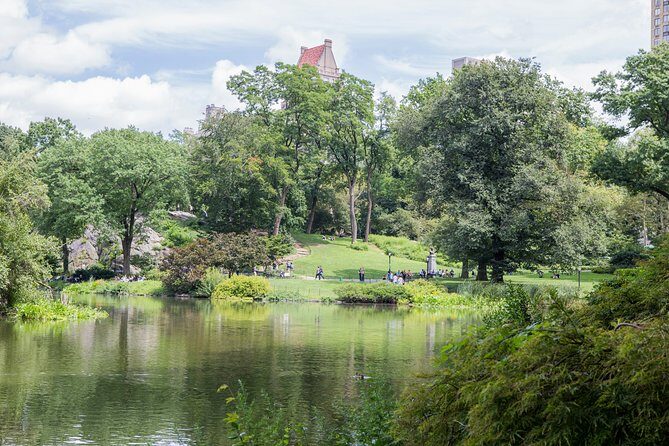 Central Park Guided Walking Tour - Learning Central Park architecture without feeling like school
