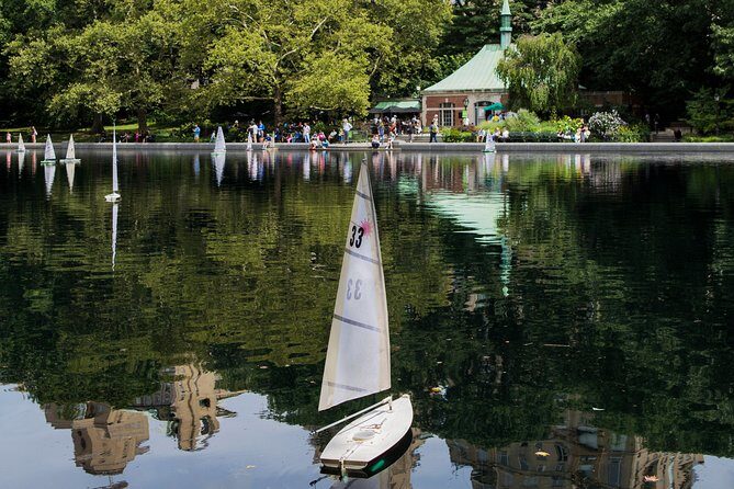 Central Park Guided Walking Tour - Meeting at 7th Ave & 59th: start in the right place