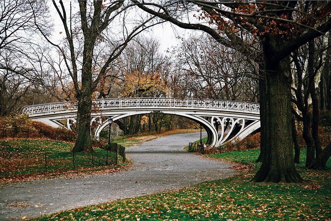 Central Park New York - Exclusive Guided Walking Tour - Stop 6: Ending at Central Park Zoo (and your next move)