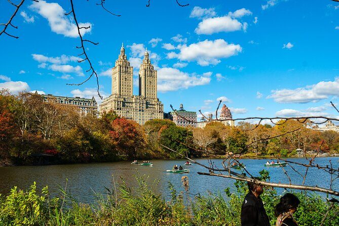 Central Park Pedicab Tour / Photo Stops - John Lennon corner: Strawberry Fields and the Dakota