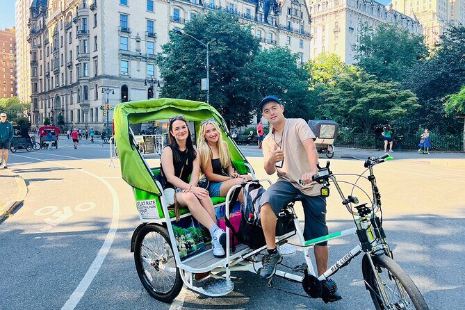 Central Park Pedicab Tour ( starting - Natural History Museum ) - Gapstow Bridge and Gar Pond: iconic views in brief stops