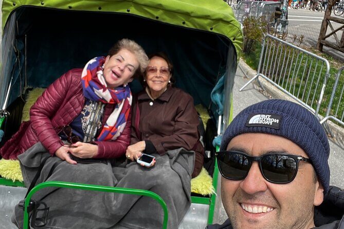 Central Park privet pedicab delux tour -1 hour - Comfort, photos, and the difference a good guide makes
