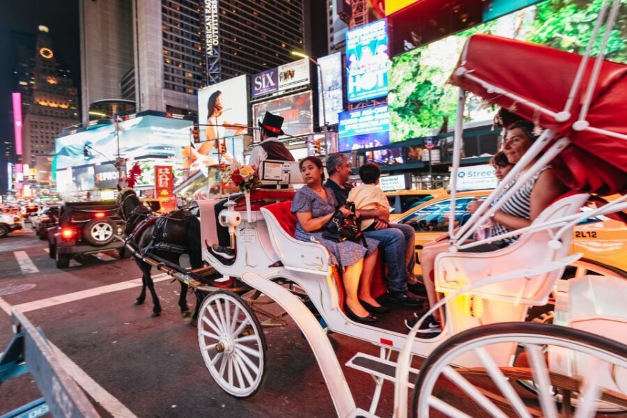 Central Park, Rockefeller & Times Carriage Ride (4 Adults) - Starting at 59th and 6th: getting settled fast