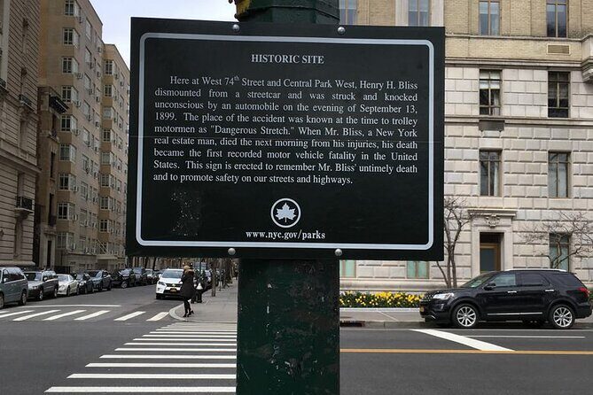 Central Park: Scandal & Vice Walking Tour - Stop-by-stop: what you’ll hear at each landmark