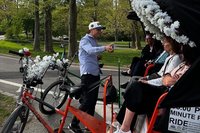 First Class Central Park Tour – Iconic Views & VIP Photo Moments - Meeting point and how the ride feels with Ricky