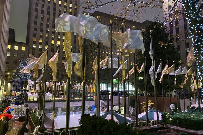 Ice Skating at Central Park plus St Patrick's Cathedral Tour - Getting the Most Out of Wollman Rink: What to Bring and How to Enjoy It