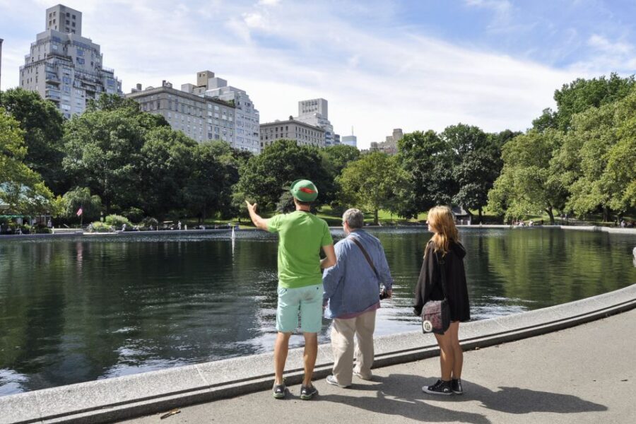 New York City: Central Park Private Pedicab Tour - Strawberry Fields and the Dakota: a stop that lands fast