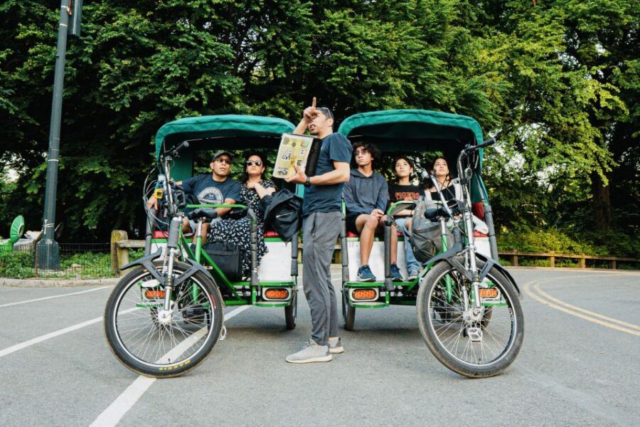 New York City: Private Central Park Pedicab Tour - Shakespeare Garden and the animal-lovers’ stops