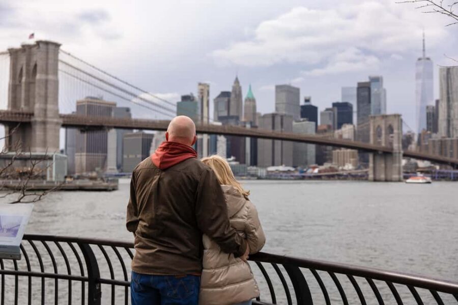 New York City: professional photoshoot Dumbo or Central Park - What you actually get: editing, photo package, and turnaround
