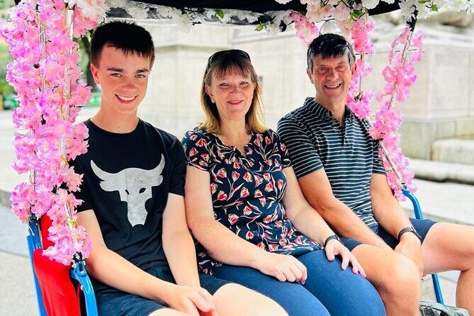 NYC Central Park guided Pedicab Tour - 1 hour - Cherry Hill and Bow Bridge: the spring vibes, romance shots, and Lake views