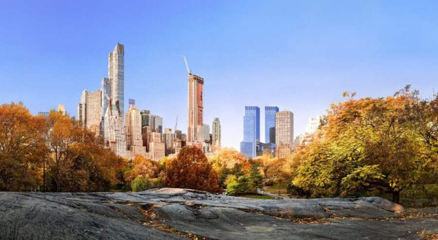 NYC: Central Park Guided Walking Tour English-Spanish - Bethesda Terrace and Fountain: more than a photo stop