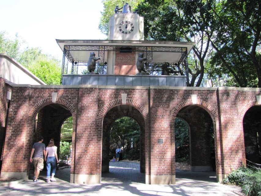 NYC: Central Park Guided Walking Tour English-Spanish - Central Park is too big to wing it