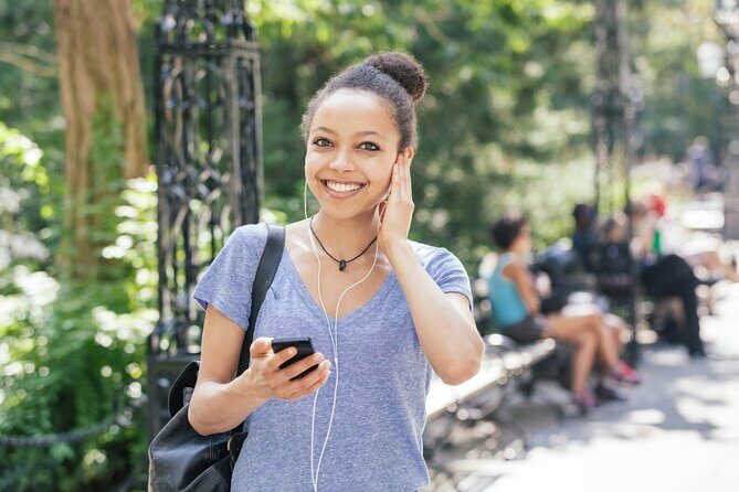 NYC Central Park Self-Guided Walking Tour - Getting started at Doris C. Freedman Place (and launching on your phone)
