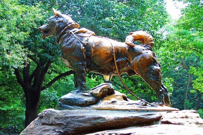 NYC Central Park Self-Guided Walking Tour - Grand Army Plaza and the zoo area: start strong near 5th and 59th