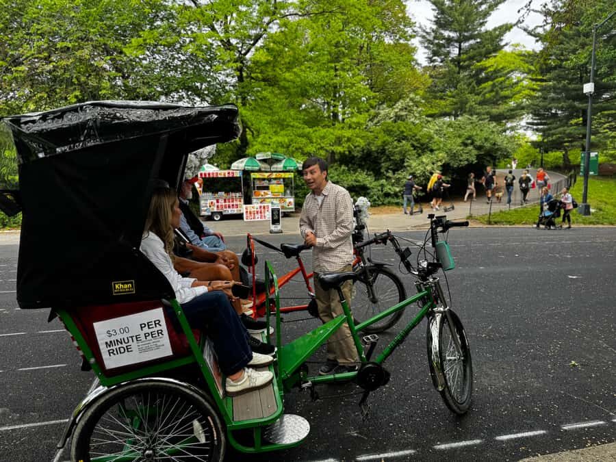 NYC: Central Park Storytelling Pedicab Tour with Theater - A Cozy Pedicab Ride With Actor-Guide Theatre