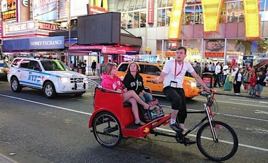 NYC Pedicab Tours: Central Park, Times Square, 5th Avenue - Why a pedicab works so well in Midtown