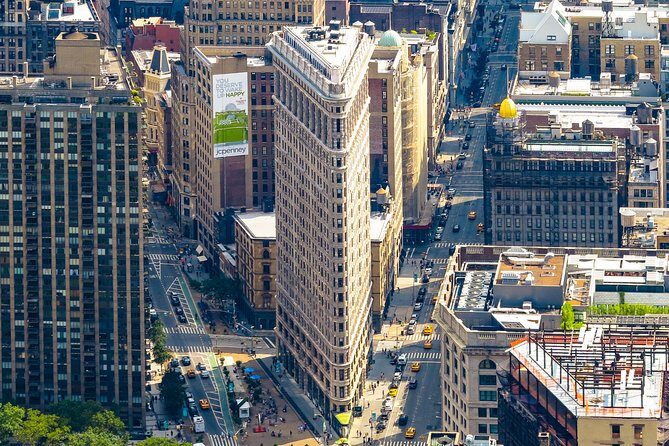 See 30 Top New York Sights (Walking Tour) & Visit Central Park Zoo. - Central Park Zoo: Included Entry and What to Expect From a Smaller Zoo