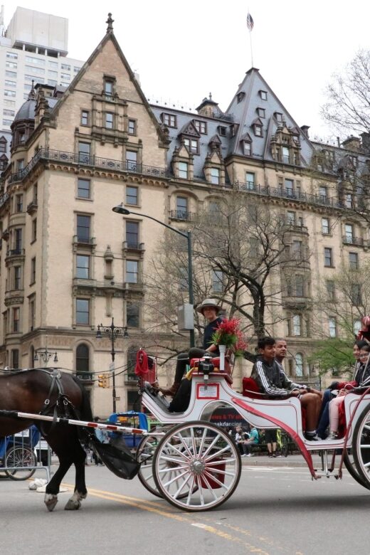 Tavern on the Green PickUp&DropOff With Horse Carriage Ride - Price and Value: What $215 Per Group Covers (and What to Double-Check)
