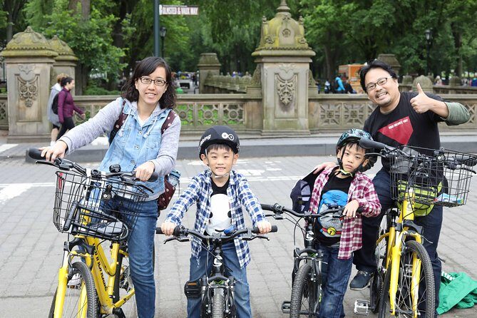 Unlimited Biking Central Park Bike Rental in NYC (1 hour - 1 day) - What’s included: helmet, lock, bike bag, and an illustrated map