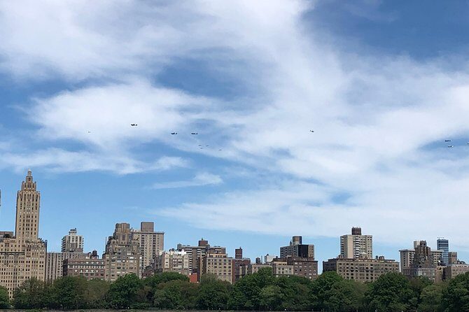 VIP Central Park Pedicab Tour - Alice in Wonderland Zone: Statues Plus Conservatory Water